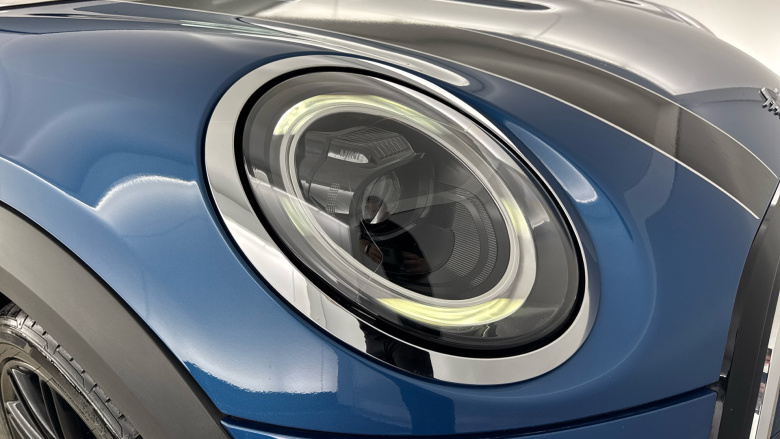 MINI Hatchback 1.5 Cooper Exclusive 3dr Auto Petrol Hatchback